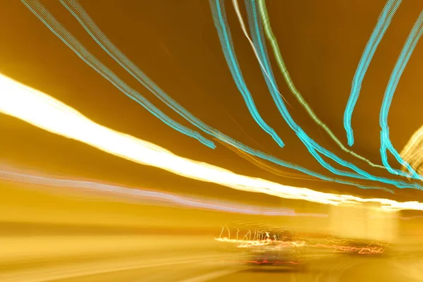 Światła Poruszające Się Podczas Jazdy Tunelem Autostrady — Zdjęcie stockowe