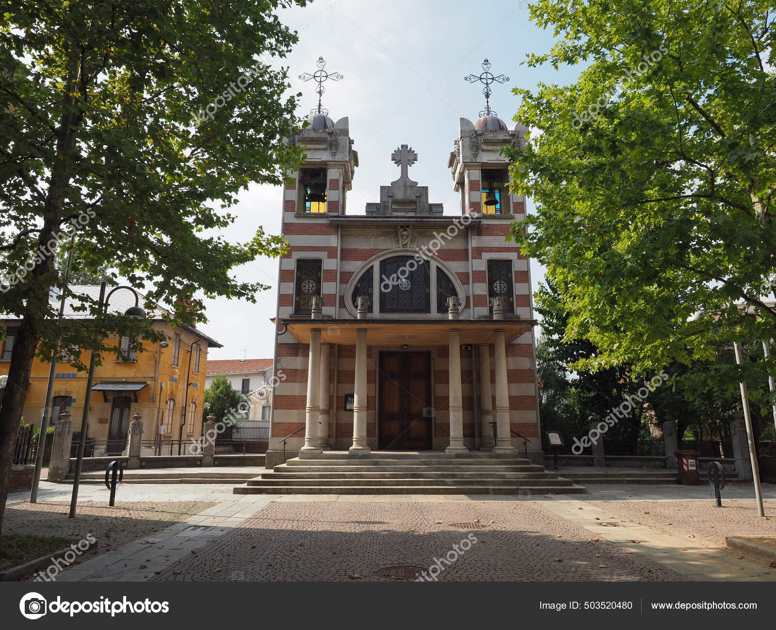 Iglesia Santa Isabel Aldea Trabajadores Leumann Collegno Italia: fotografía de stock © PantherMediaSeller #503520480 | Depositphotos Iglesia Santa Isabel Aldea Trabajadores Leumann Collegno Italia: fotografía de stock © PantherMediaSeller #503520480 | Depositphotos