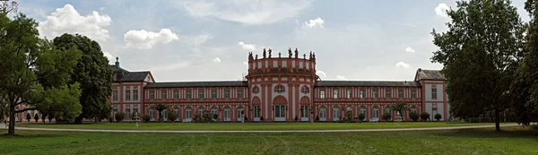 Μπαρόκ Παλάτι Στις Όχθες Του Ποταμού Ρινόκερου Wiesbaden Biebrich Γερμανία — Φωτογραφία Αρχείου