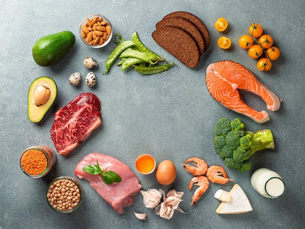 Dieta Equilibrada Con Espacio Copia Centro Varios Ingredientes Alimenticios Saludables — Foto de Stock