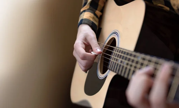 Homme Jouant Guitare Dans Rue — Photo