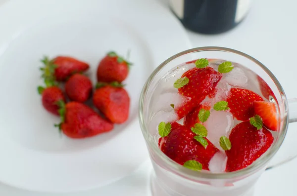 Strawberry Glass Bowl White Background — Stock Photo, Image