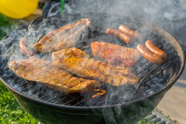 Barbecue Grill Met Rundvlees — Stockfoto
