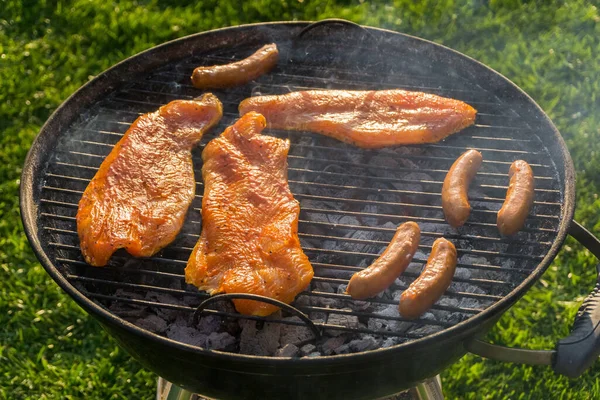 Griglia Barbecue Con Carne Manzo — Foto Stock