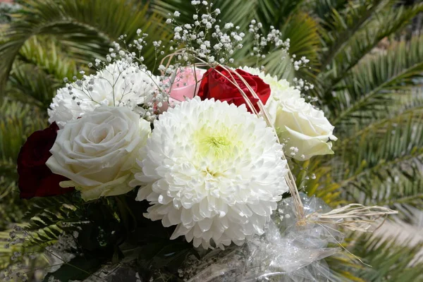 Lindo Buquê Casamento Com Flores — Fotografia de Stock