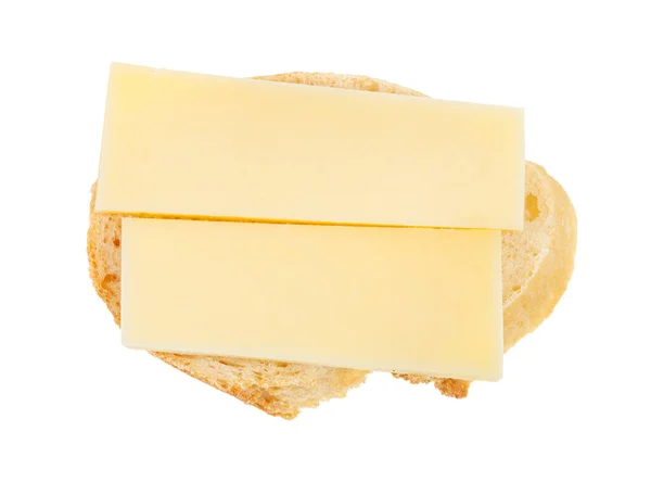 开放式三明治的顶视图 新鲜面包和两片奶酪隔离在白色背景 — 图库照片
