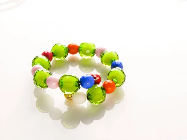 Multi Gekleurde Armbanden Met Kralen Kleurrijke Kinder Kraal Armband — Stockfoto