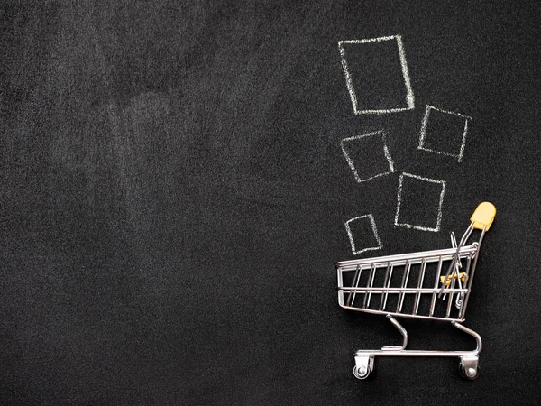 Nákupní Košík Výrobky Tabuli Miniaturní Supermarket Shop Vozík Jako Shopaholism — Stock fotografie