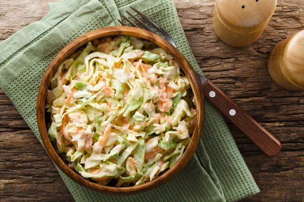 Coleslaw Fatto Cavolo Bianco Appena Triturato Carota Grattugiata Con Insalata — Foto Stock