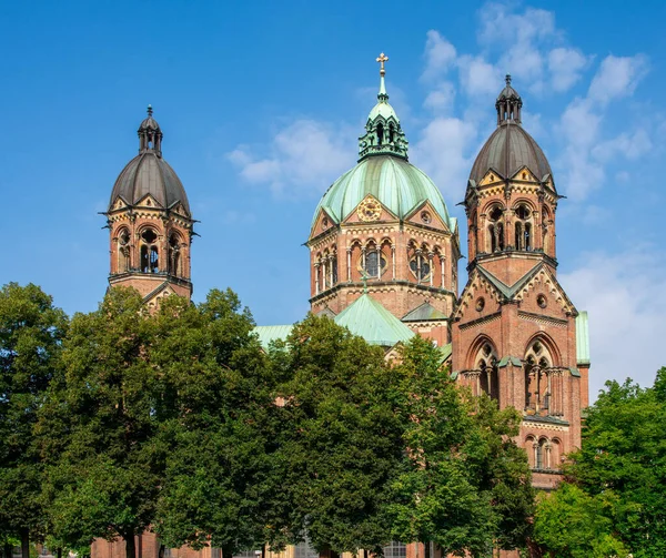 Die Kirche Des Heiligen Peter Und Paulus Zentrum Der Stadt — Stockfoto