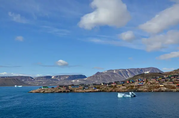 Utsikt Över Havet Och Bergen — Stockfoto