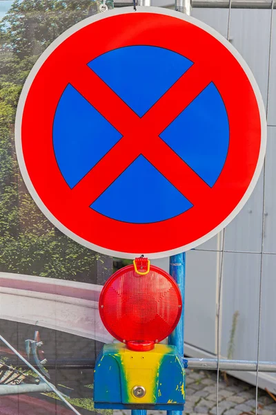 Trafikskylt Inget Stopp Och Lampa Byggarbetsplats — Stockfoto