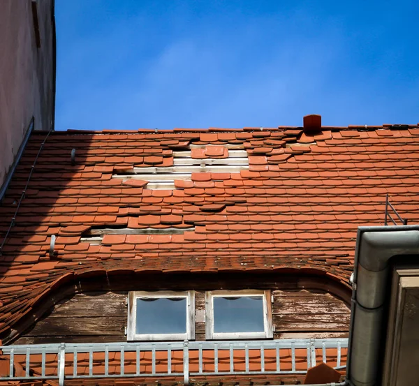 Dommage Toit Après Une Tempête — Photo