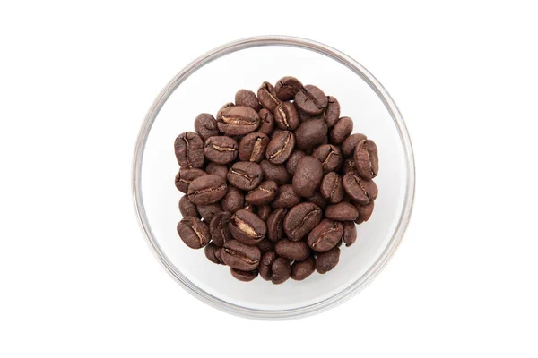Geroosterde Koffiebonen Een Glazen Kom Geïsoleerd Witte Achtergrond Sluiten — Stockfoto