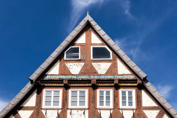 Половинчатый Шпагат Деревянными Окнами Старого Полудеревянного Дома Старого Города Целле — стоковое фото