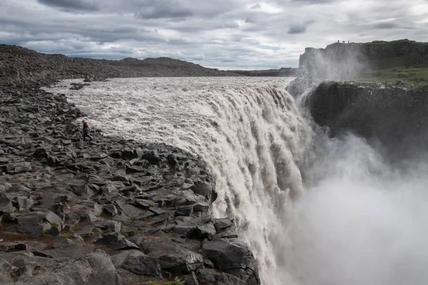 Prachtige Waterval Bergen — Stockfoto