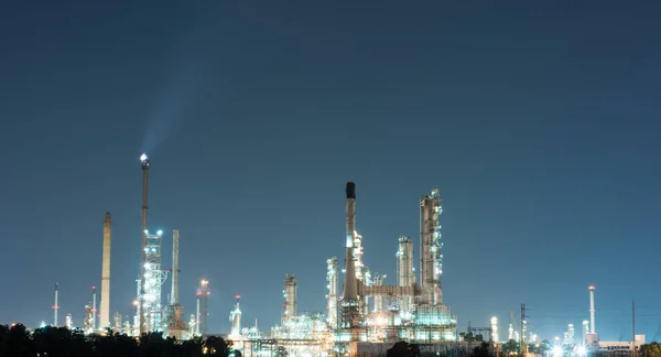 Impianto Raffineria Petrolio Crepuscolo — Foto Stock