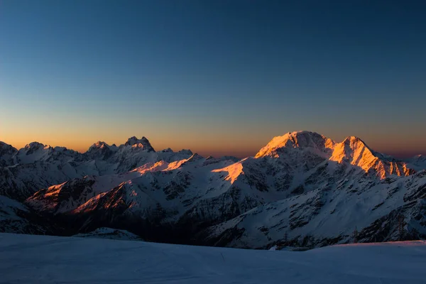 Bellissimo Tramonto Montagna — Foto Stock