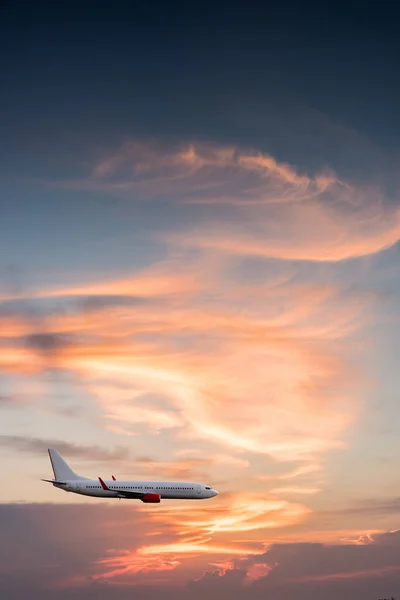 Airplane Flying Sunset Sky — Stock Photo, Image