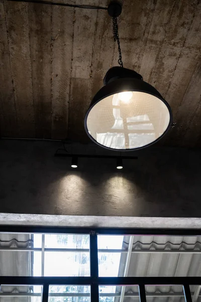 Moderne Plafond Lampen Ingericht Coffeeshop Voorraad Foto — Stockfoto