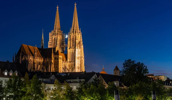 Regensburg Katedrális Szent Péter Éjszaka — Stock Fotó