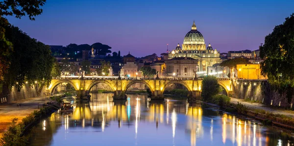 Roma Italia Julio Vista Nocturna Del Río Tíber Ciudad Vatica —  Fotos de Stock