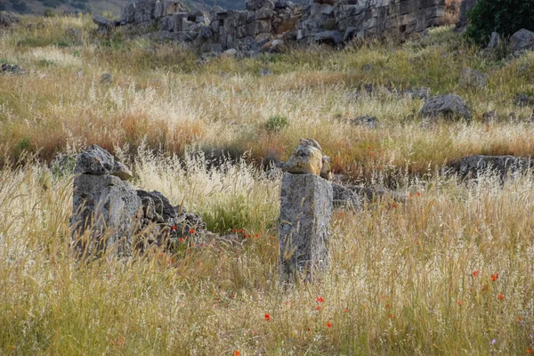Antika Ruiner Och Kalkstensblock Hierapolis Turkiet Forntida Antika Staden — Stockfoto