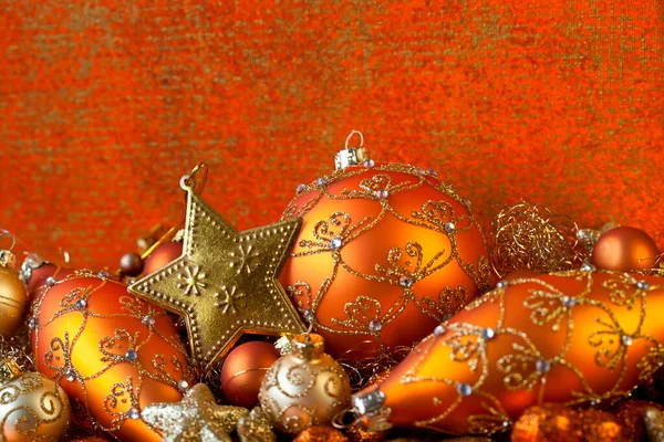 Decoração Natal Com Bugigangas Douradas Bolas — Fotografia de Stock