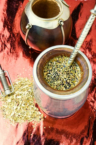 Yerba Mate Calabash Och Torrt Traditionellt Yerba Mate — Stockfoto