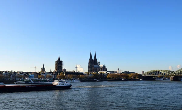 Kilátás Kölnre Rajna Felett Németország — Stock Fotó