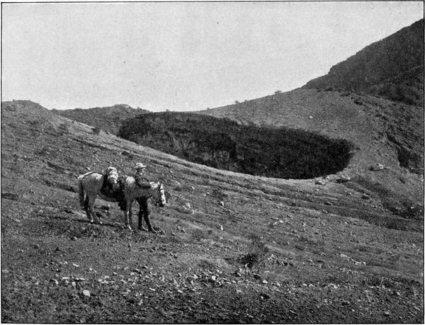 哥斯达黎加伊豆火山主要火山口的山体滑坡坑 古老的雕刻图解 1910年来自宇宙与人类 — 图库照片