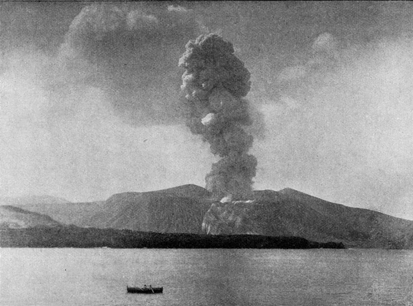 Erupção Vulcão 1888 Ilustração Gravada Vintage Universo Humanidade 1910 — Fotografia de Stock