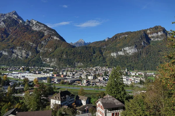Aldeia Weesen Walensee Entre Montanhas Suíça — Fotografia de Stock