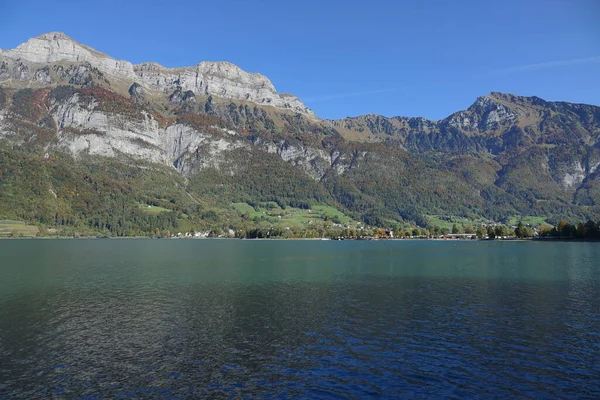 Chur Daki Sviçre Dağlarındaki Walensee — Stok fotoğraf