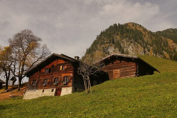 Historyczna Zabytkowa Drewniana Kabina Gerstrubena Górach Niedaleko Oberstdorfu — Zdjęcie stockowe