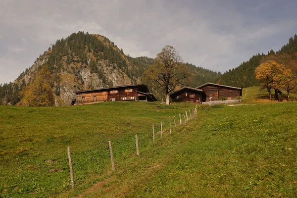 Historyczna Zabytkowa Drewniana Kabina Gerstrubena Górach Niedaleko Oberstdorfu — Zdjęcie stockowe