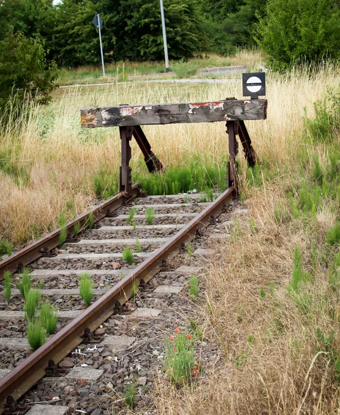 Aan Het Einde Van Een Spoor Een Buffer Bevestigd — Stockfoto