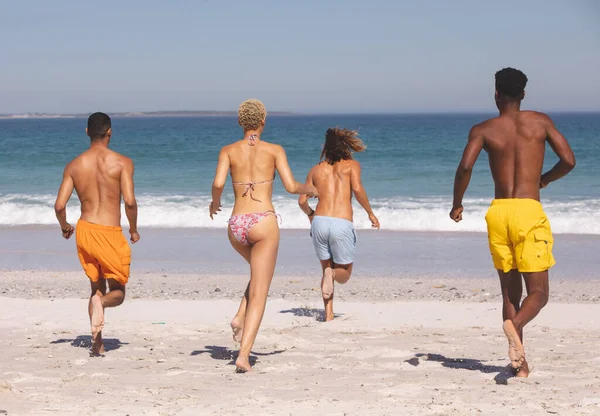 Rear View Diverse Friends Running Together Beach — Stock Photo, Image