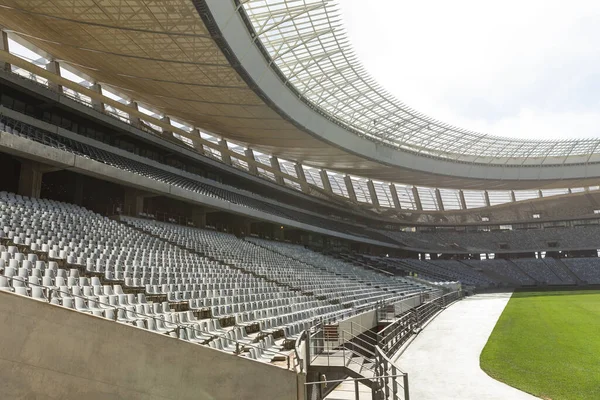 Leeg Stadion Met Grote Stoelen Veel Verschillende Kleuren — Stockfoto