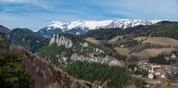 Viaduc Tunnel Sur Chemin Fer Semmering Avec Chaîne Montagnes Rax — Photo