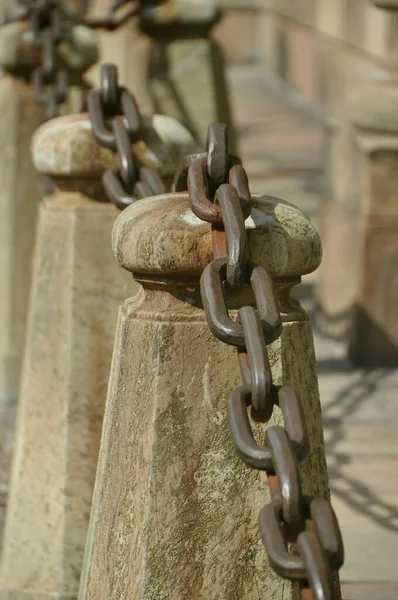 Old Rusty Chain Background Building — Stock Photo, Image