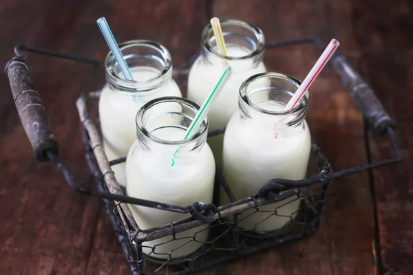 Latte Fatto Casa Bicchiere Succo Fresco Sul Tavolo Legno — Foto Stock