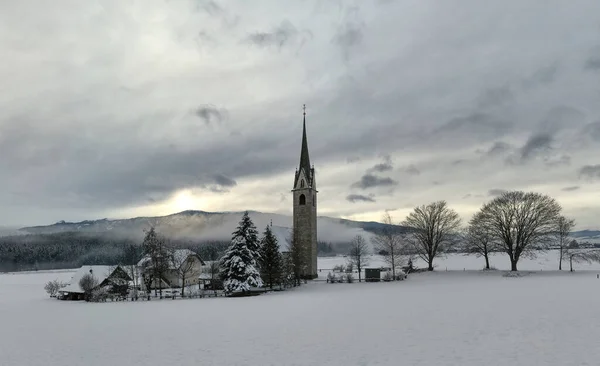 Winterlandschap Met Sneeuw Bergen — Stockfoto