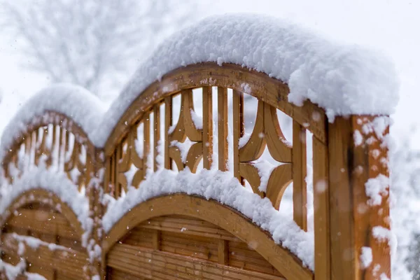 Деревянный Дом Снегом Зимнем Лесу — стоковое фото