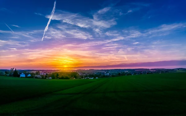 Hermoso Atardecer Sobre Campo — Foto de Stock