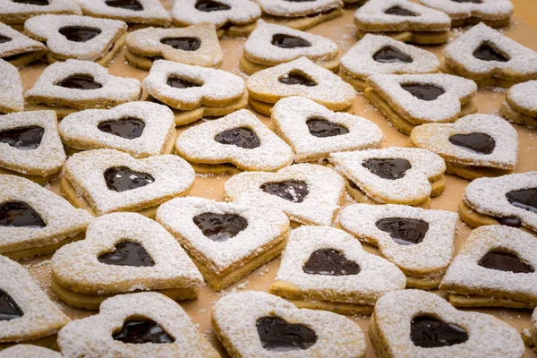 Galletas Forma Corazón Sobre Fondo Blanco — Foto de Stock