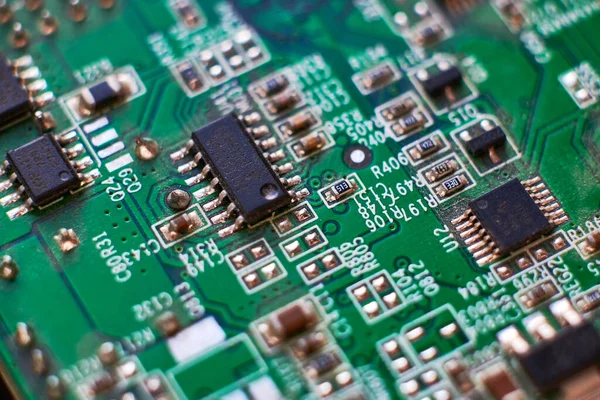 Placa Circuito Impresso Com Chips Componentes Rádio Eletrônicos — Fotografia de Stock