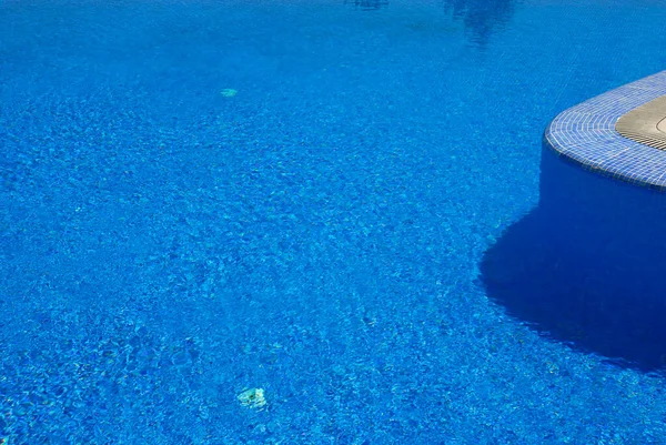 Piscina Com Água Azul — Fotografia de Stock