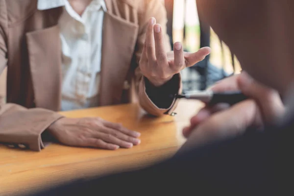 Businessman Candidate Explaining His Profile Conducting Job Managers Sitting Job — Stock Photo, Image