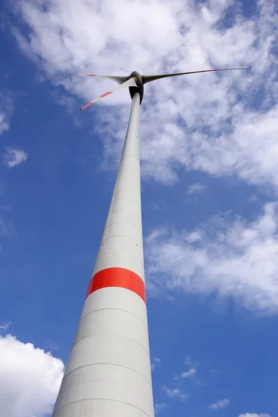 Moinho Vento Com Gerador Para Produzir Energia Renovável — Fotografia de Stock